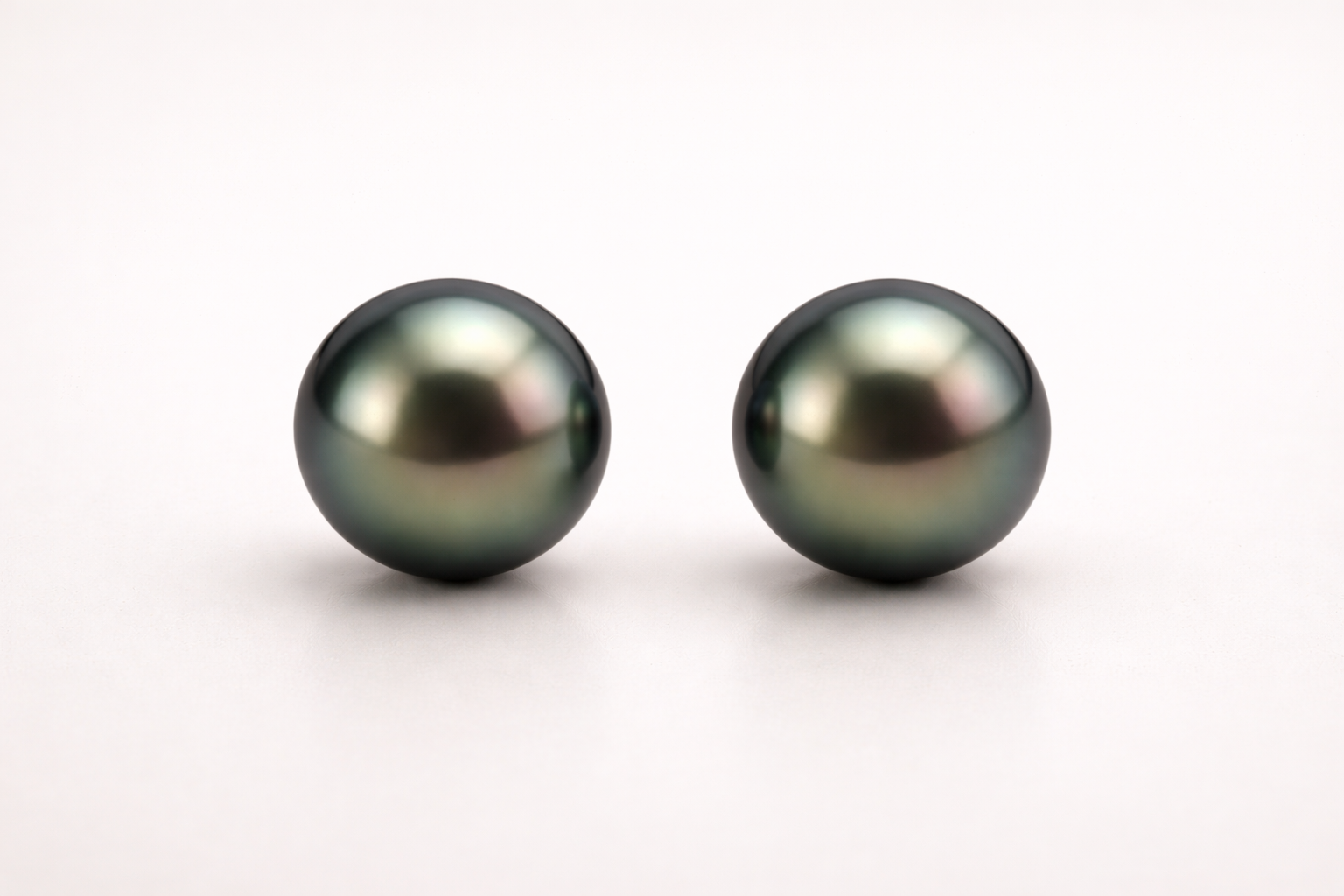 Tahitian Pearl Earrings